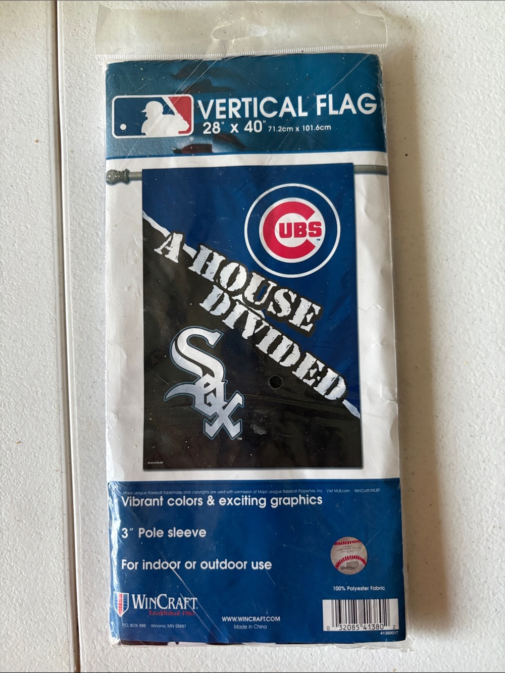 NEW! A House Divided Flag Chicago Cubs Chicago White Sox